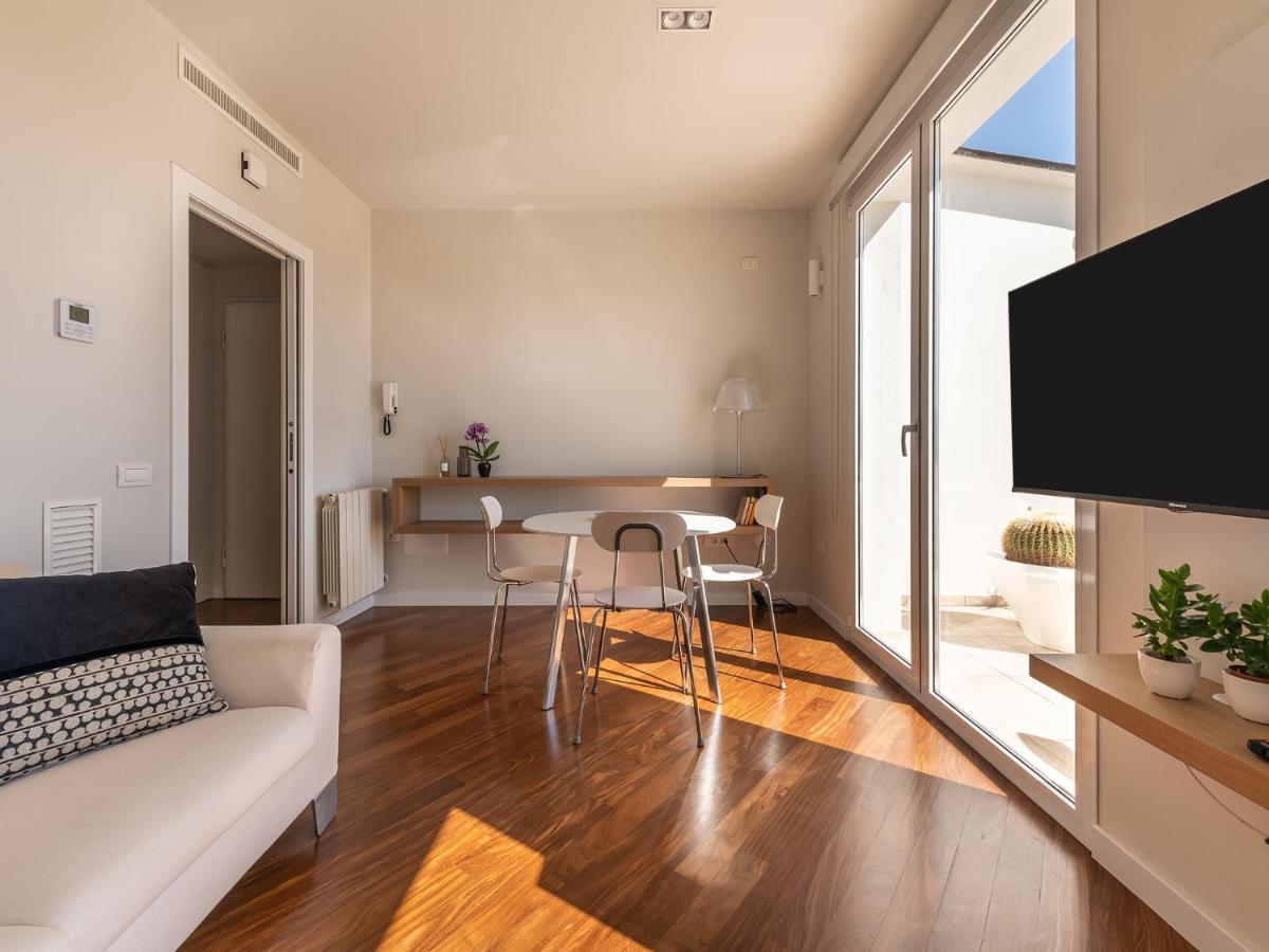 Penthouse Center Apartment Cagliari Exterior photo