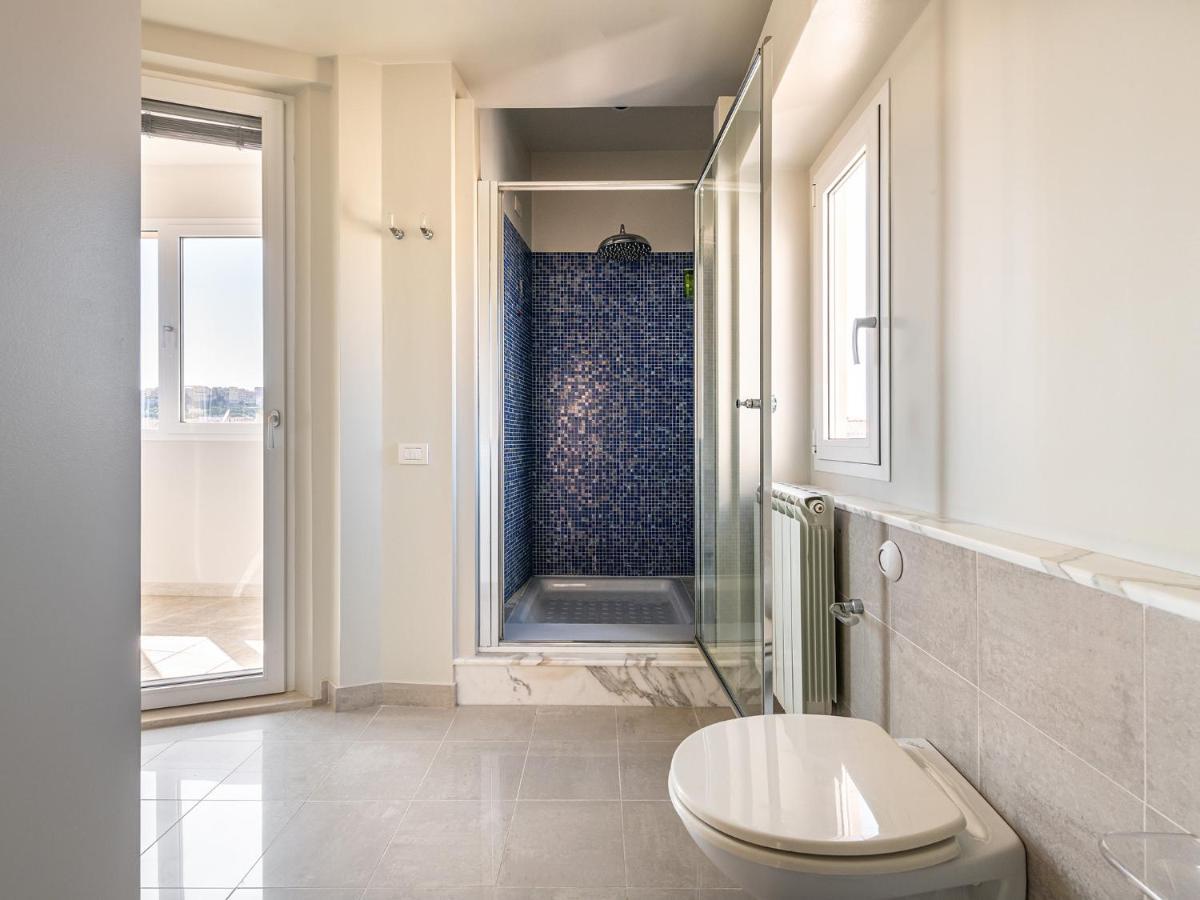 Penthouse Center Apartment Cagliari Exterior photo