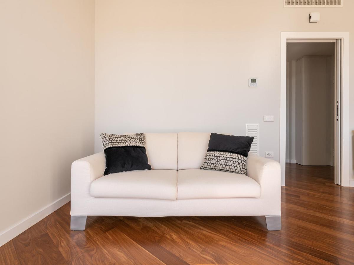 Penthouse Center Apartment Cagliari Exterior photo